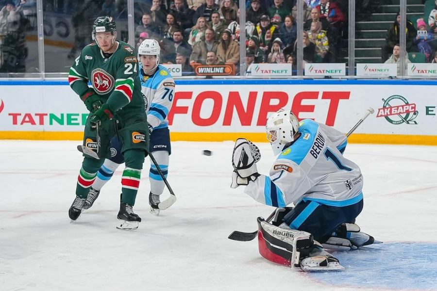 &laquo;Ак Барс&raquo; обыграл в Казани &laquo;Сибирь&raquo;, трижды пропустив в меньшинстве