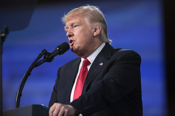 Политолог Дудаков: операция США в Иране завершится через 3-4 недели