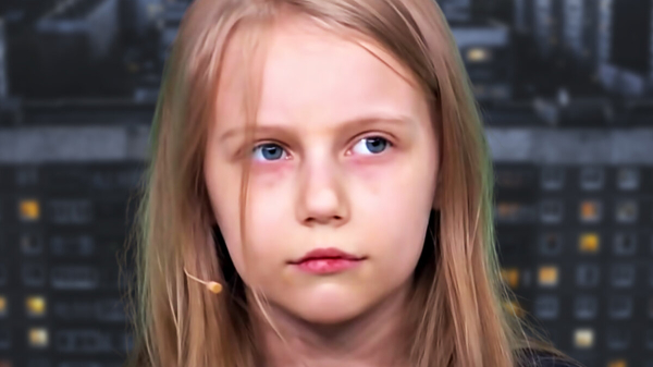 Алиса Теплякова получила диплом психолога в 13 лет