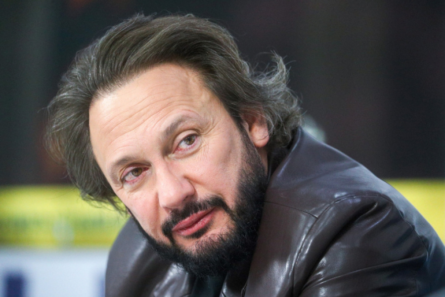 Отказ от алкоголя, долги, конфликт с Пугачевой: как живет Стас Михайлов