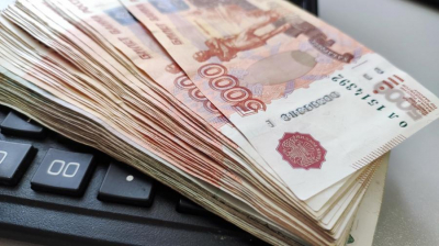 Почему средняя зарплата в 100 тысяч рублей &mdash; лишь красивая цифра для большинства россиян?