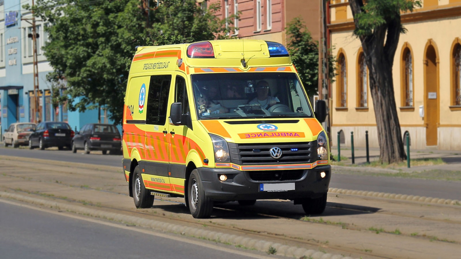 Турист выпал с шестого этажа в Паттайе, пока его друг спал в номере