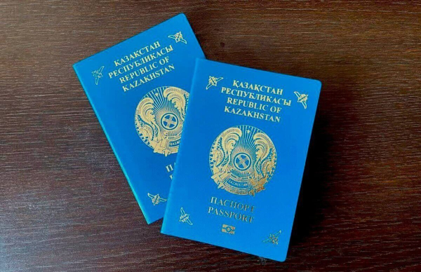 В ЦОНах внедрили сервис доставки готовых документов на дом