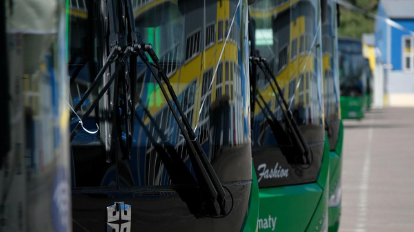 Водители автобусов в Казахстане &quot;помолодеют&quot;