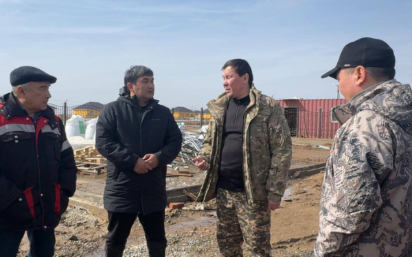 Обстановку в селе Каратал Уилского района проверил Асхат Шахаров