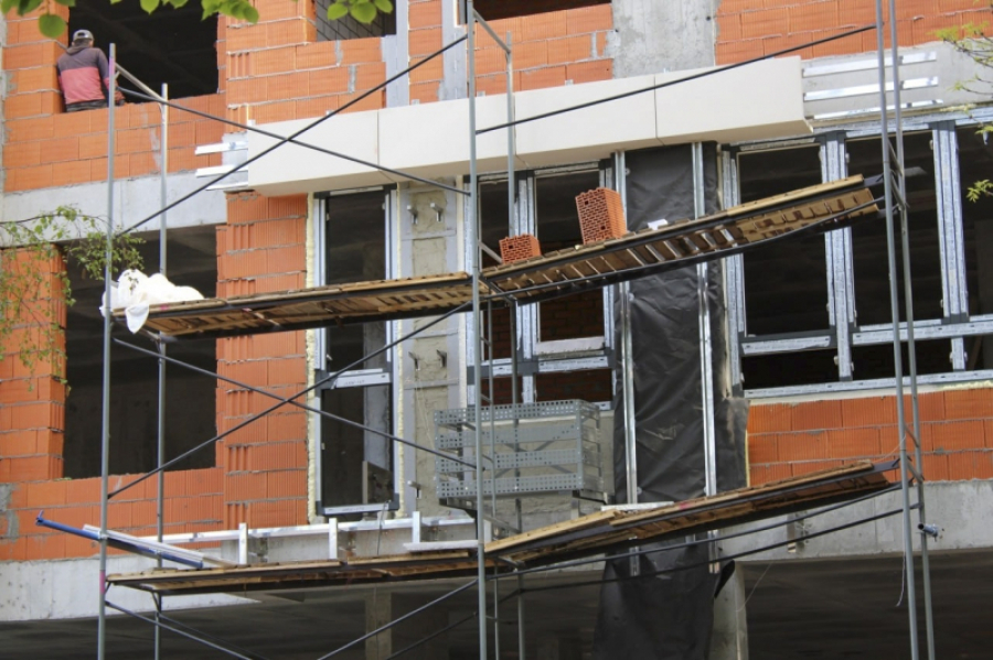 После шести лет стройки контракт на школу на Патрокле расторгнут: что дальше