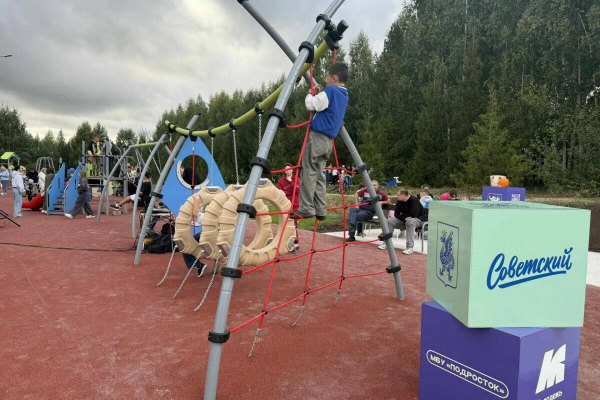 В жилом массиве Чебакса в Казани открылась новая спортивная площадка