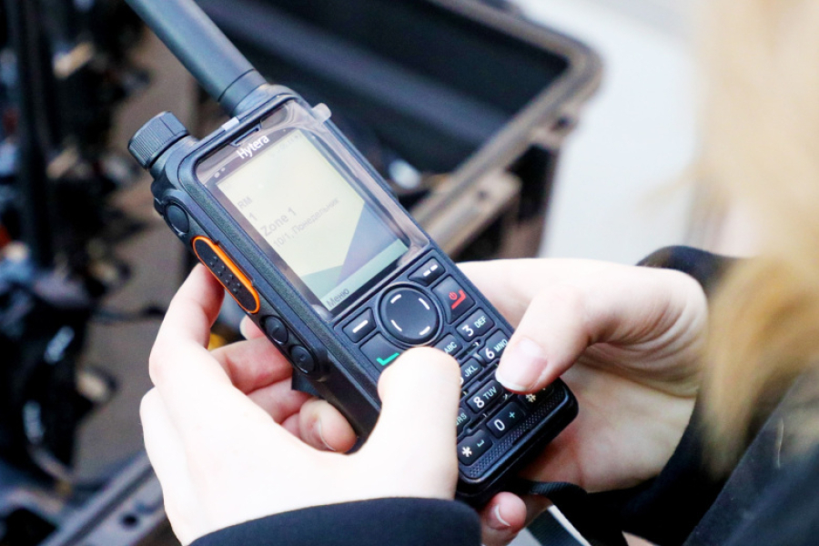 Рация вместо мобильника: как настроить частоту в городе и обойти штрафы