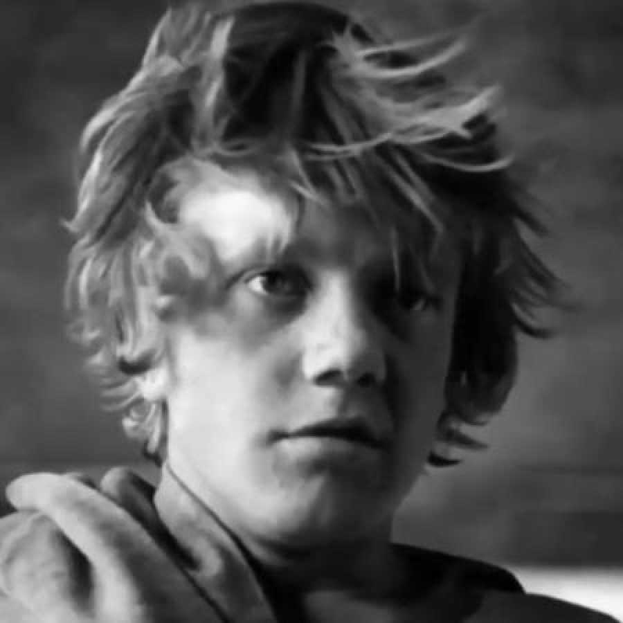 Ушел из жизни актер Василий Скромный, известный по роли Гусева в фильме &laquo;Приключения Электроника&raquo;