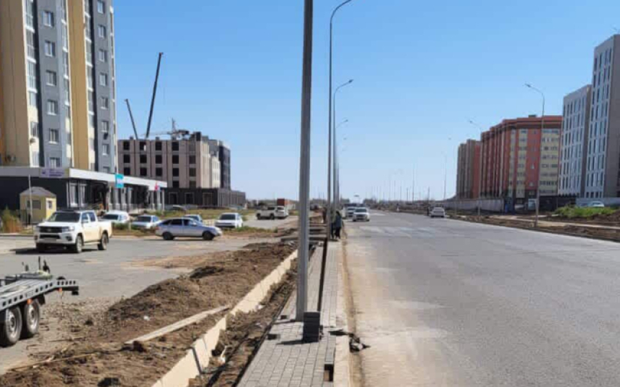 Народный репортер. Столб оказался посреди тротуара