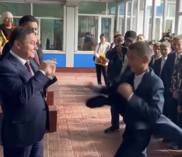 Семиклассник «побил» министра туризма и спорта Маржикпаева