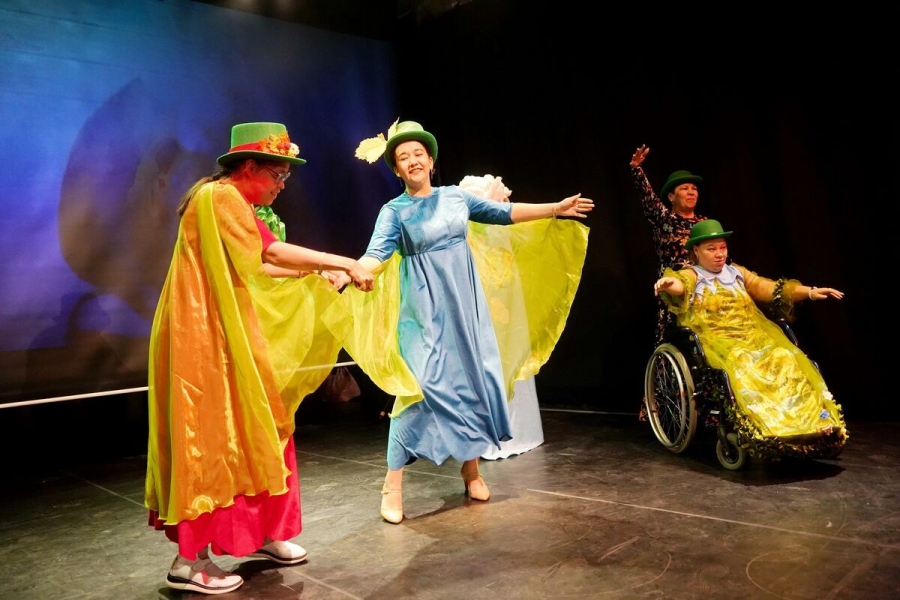 Каждому роль по силам