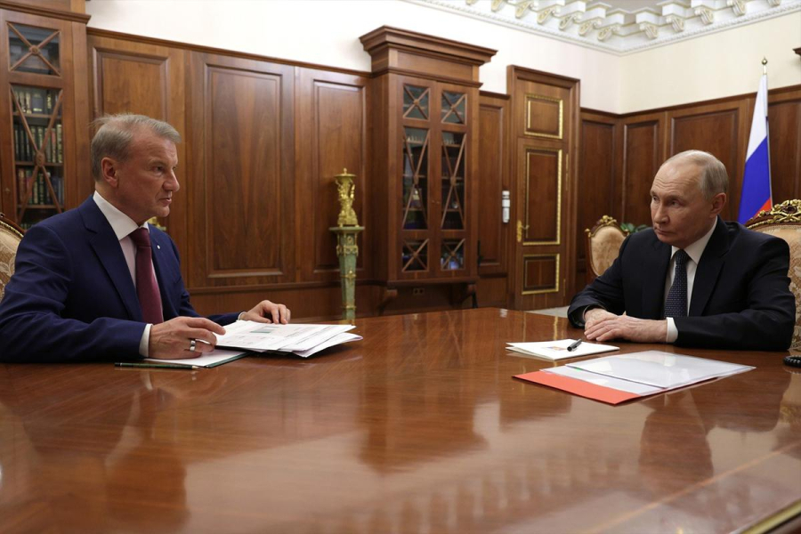 &laquo;Половина прибыли &mdash; акционерам&raquo;: Греф назвал Путину сумму рекордных дивидендов, от которой захватывает дух