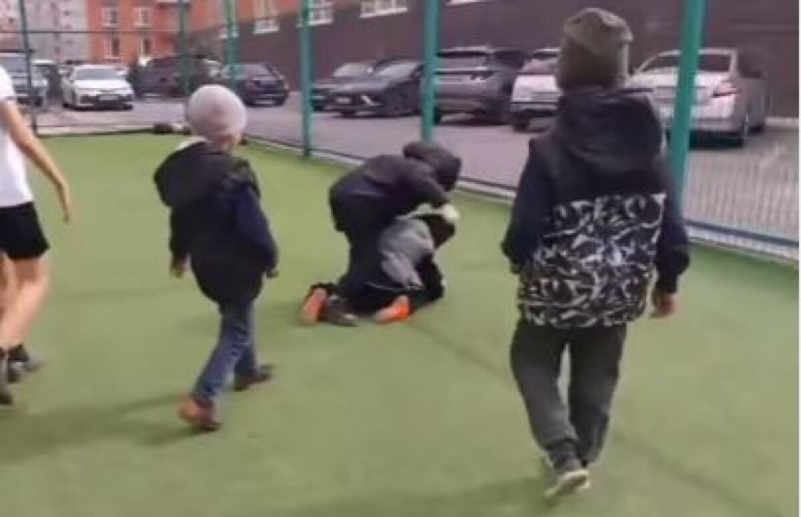 7-летнего ребенка избили во дворе сверстники в Павлодаре