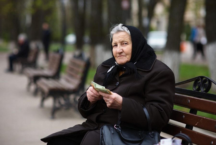 Часть пенсионеров в России получит перерасчет выплат с 1 марта 2026 года