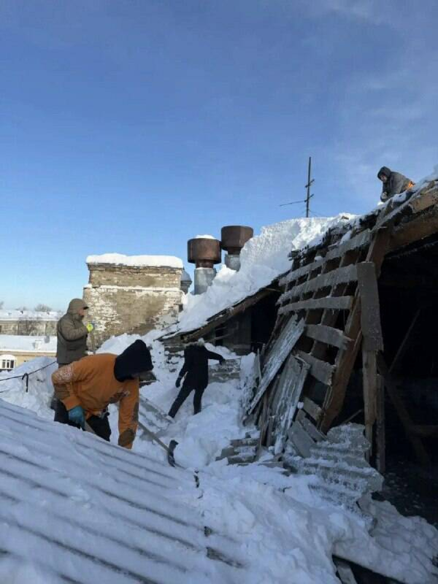 В Казани за обрушение кровли дома на Беломорской УК оштрафовали на 250 тысяч