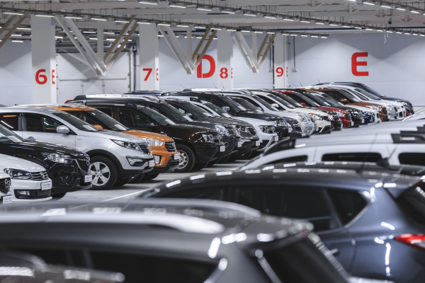 Рынок премиальных автомобилей в&nbsp;России в&nbsp;2025 году сократился на&nbsp;16%