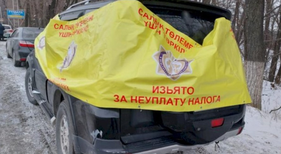 В Алматы начался рейд «Борышкер»: проверяют всех владельцев авто с долгами