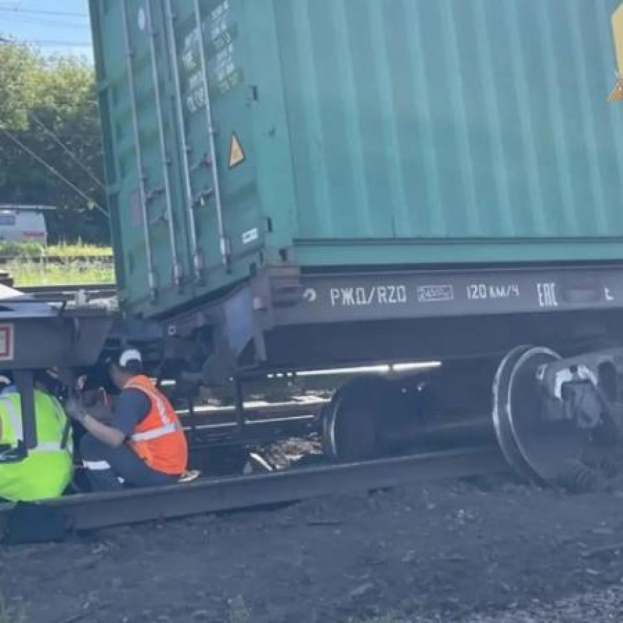 В Татарстане на станции Юдино сошли с рельсов четыре вагона