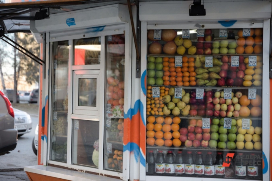 В Екатеринбурге составили черный список УК: кто ставит ларьки под окнами жильцов