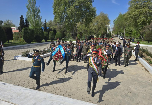 В Душанбе прошла церемония в честь казахстанских солдат